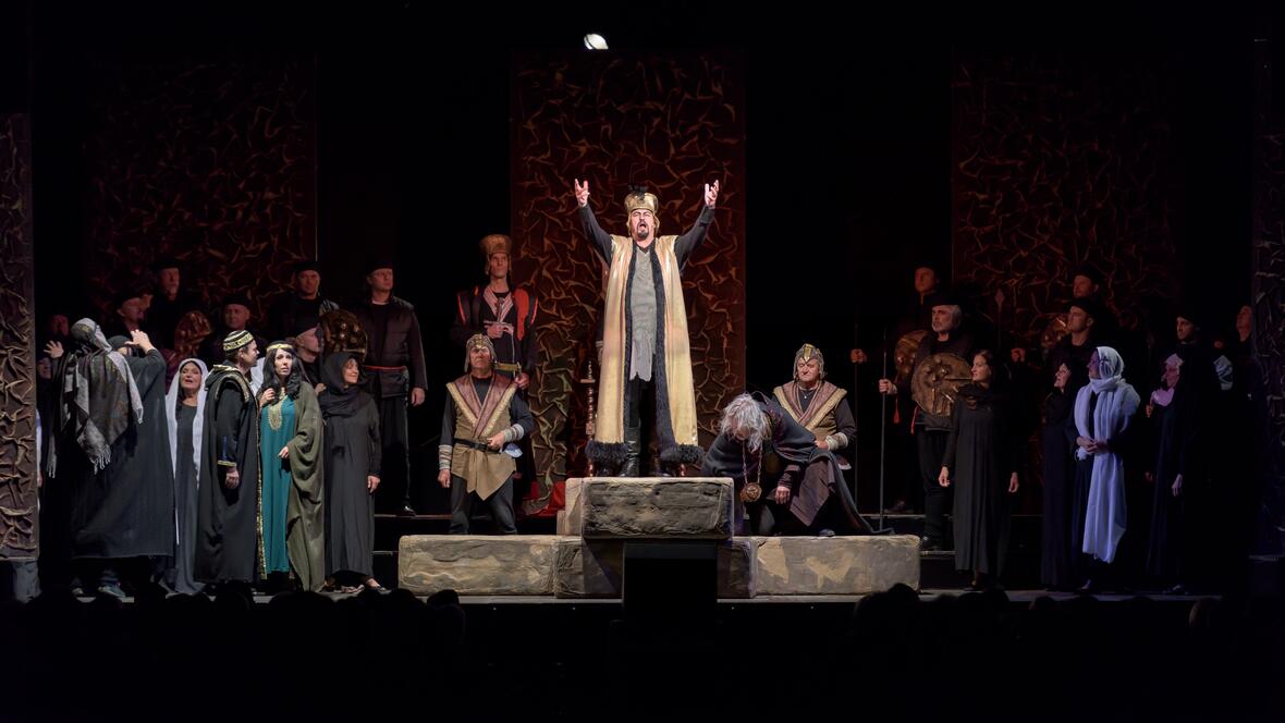 2024-07-30_15-36-51-fop_nab_festspieloper_prag_nabucco_martin_barta_als_nabucco_2_foto_t_weber