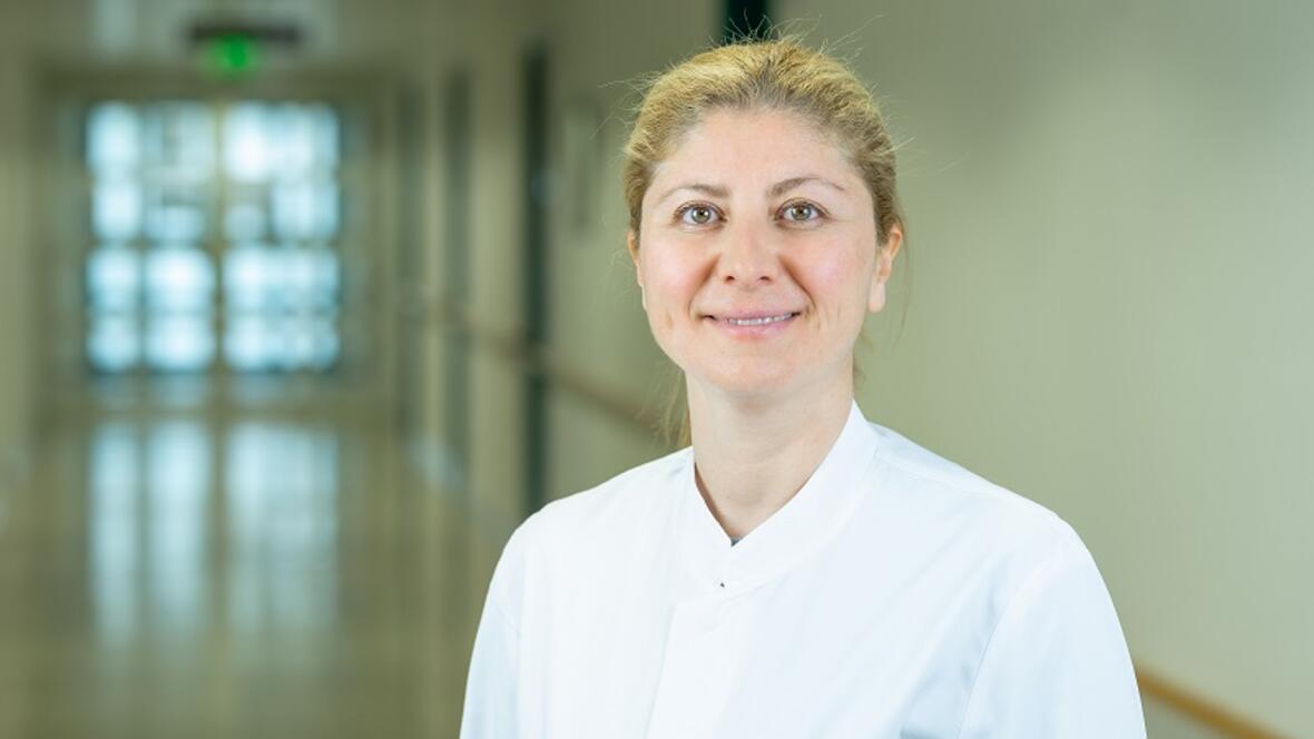 yildirim-oeguet_zerrrin-1