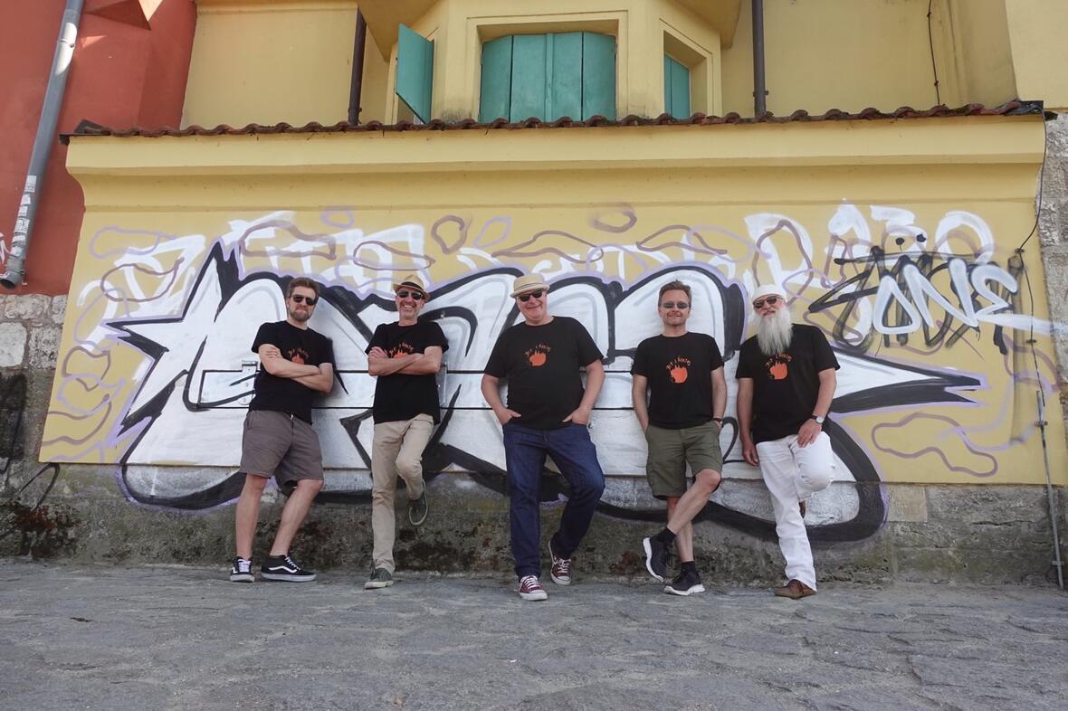 2025-10-27_23-49-01-dsc01632