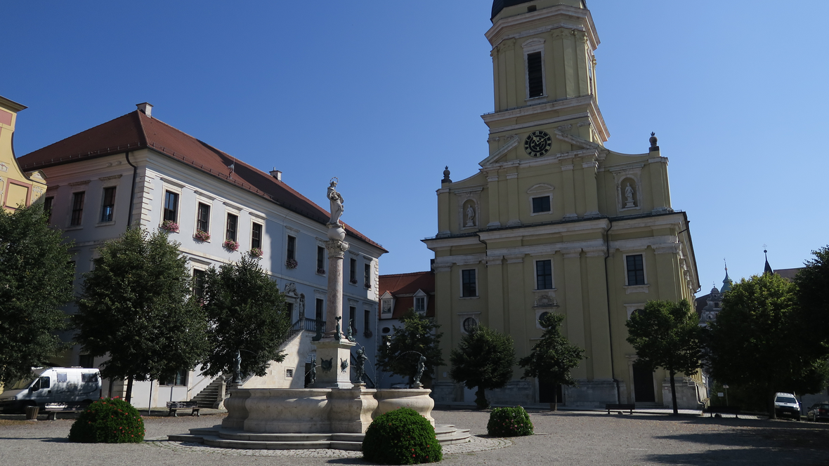 hofkirche-und-rathaus