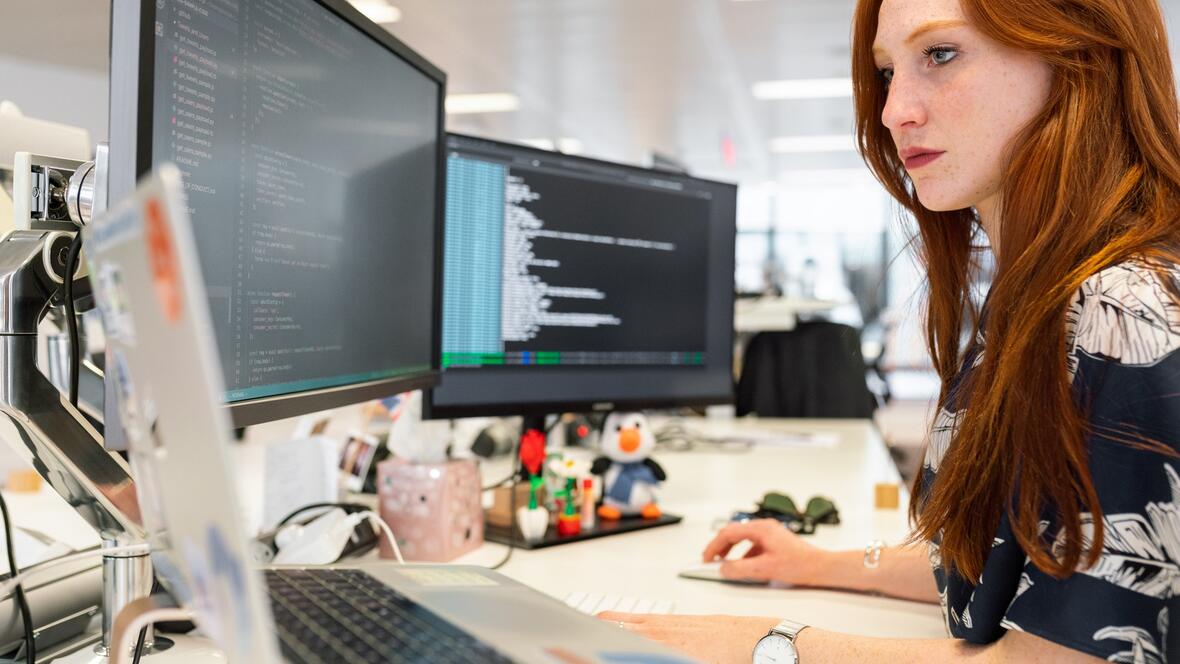ausbildung-zur-zum-fachinformatikeri-n-anwendungsentwicklung-bei-data-factory-in-neuburg-computer
