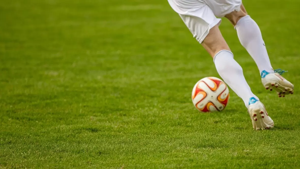 football-1275123-1280